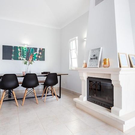 Qev - Santo Antonio Apartment Budens Luaran gambar