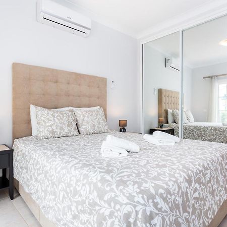 Qev - Santo Antonio Apartment Budens Luaran gambar