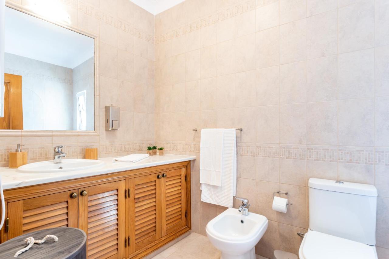 Qev - Santo Antonio Apartment Budens Luaran gambar