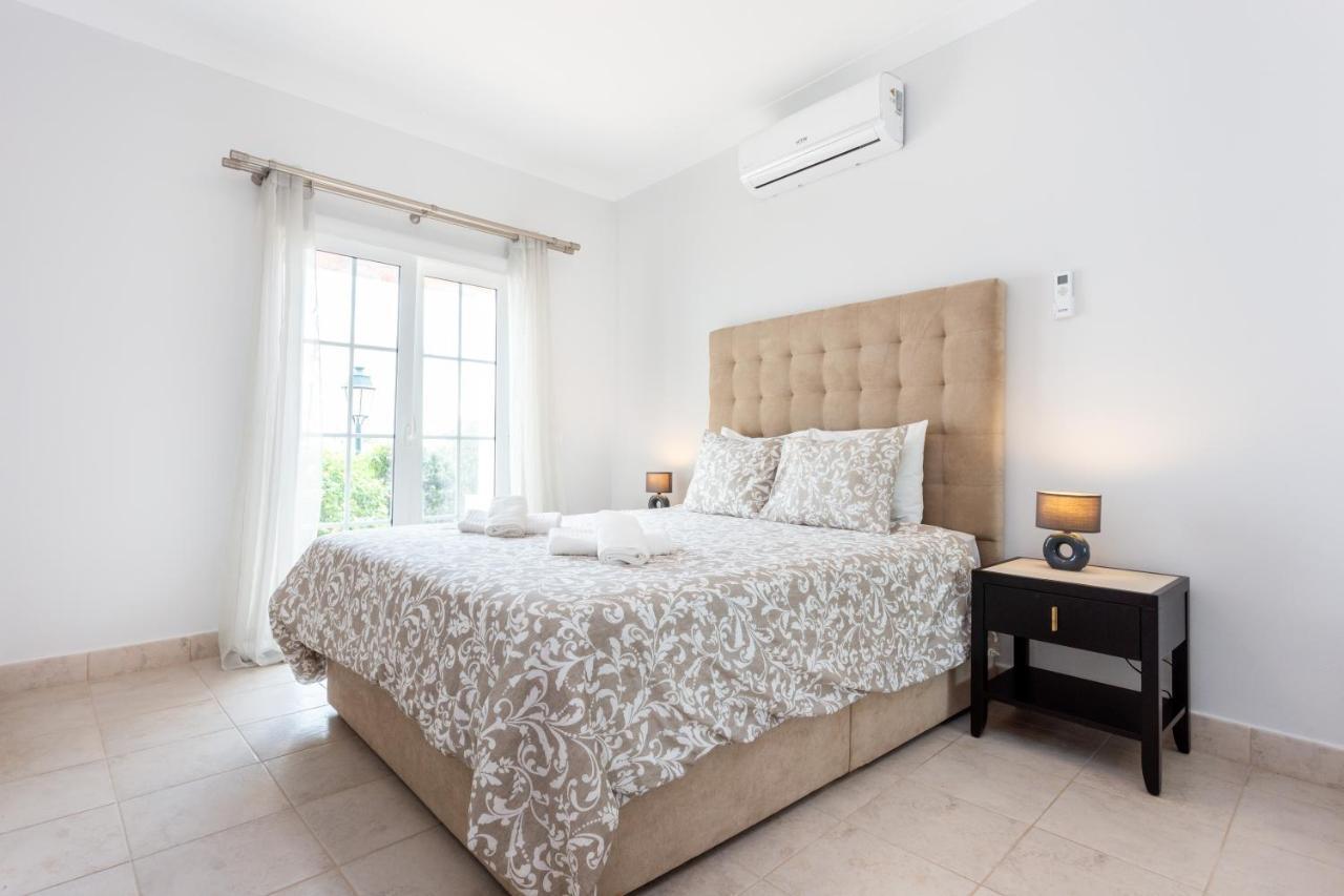Qev - Santo Antonio Apartment Budens Luaran gambar