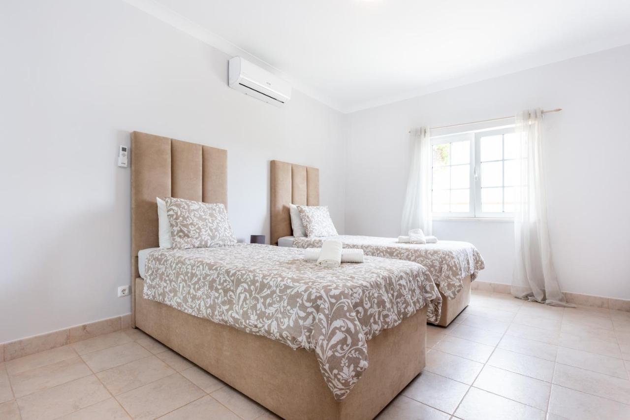 Qev - Santo Antonio Apartment Budens Luaran gambar