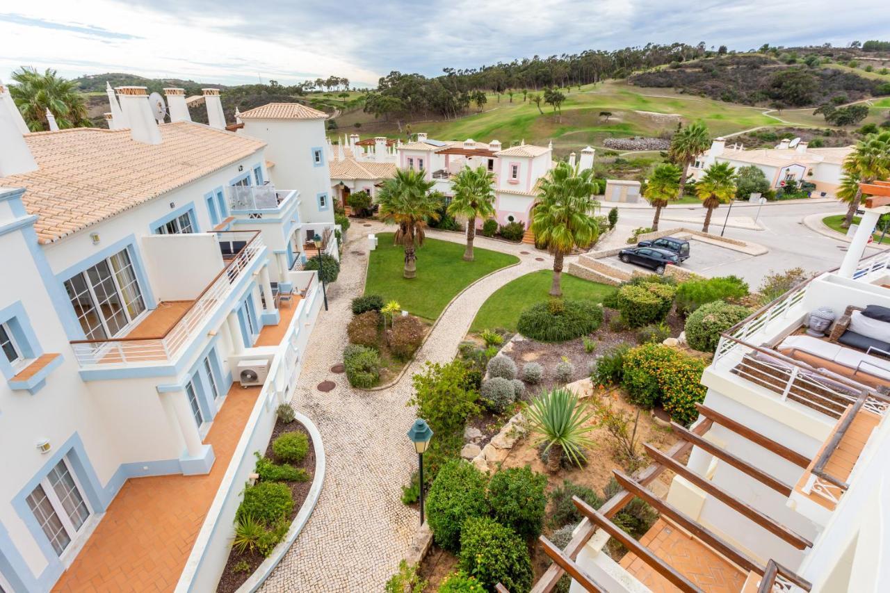 Qev - Santo Antonio Apartment Budens Luaran gambar