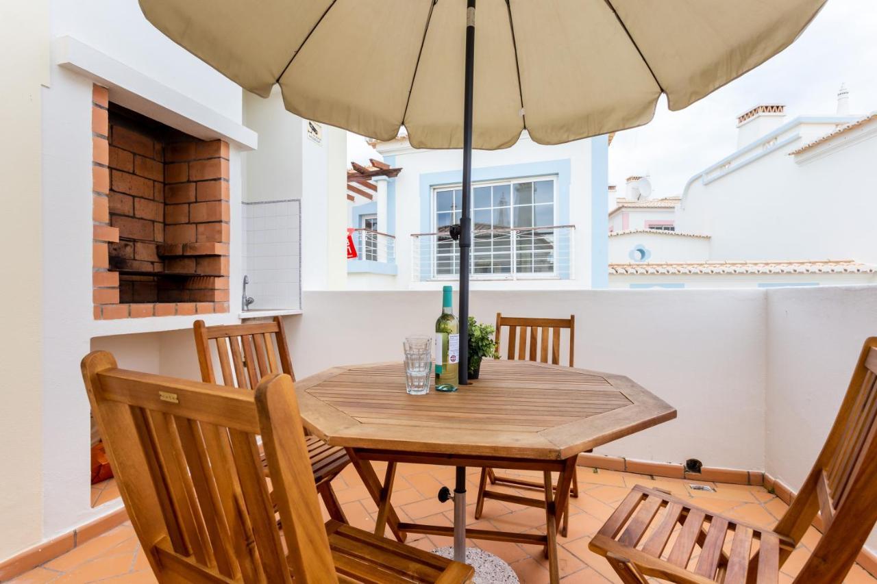 Qev - Santo Antonio Apartment Budens Luaran gambar