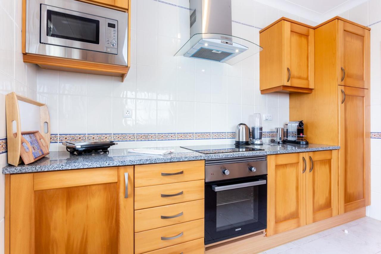 Qev - Santo Antonio Apartment Budens Luaran gambar