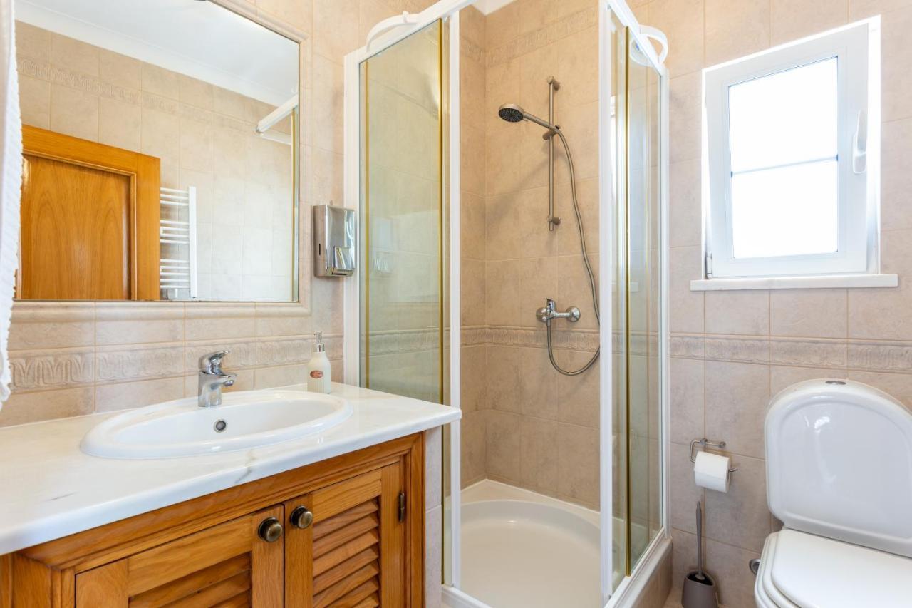 Qev - Santo Antonio Apartment Budens Luaran gambar
